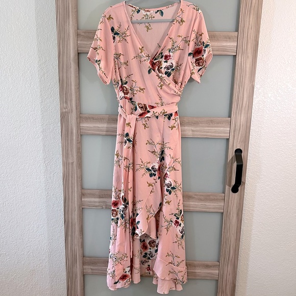 🔥 5 for $25 | Asymmetric Pink Floral Wrap Dress | Size 1X (Runs Small) - Picture 1 of 11